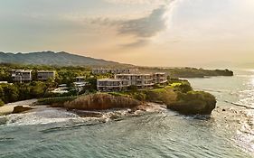 Susurros Del Corazon, Auberge Collection